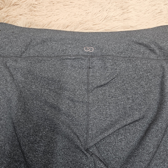CALIA by Carrie Underwood Essential Heather Gray Leggings Size XXL knee Length - Picture 8 of 9